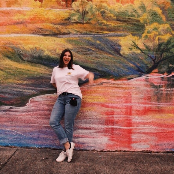 Meet your Posher, Rayn - Picture 7 of 16